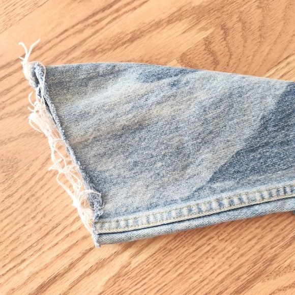 EUC Vintage Guess Distressed Acid Jeans, Size 30 or Modern Size 4 - Picture 7 of 14